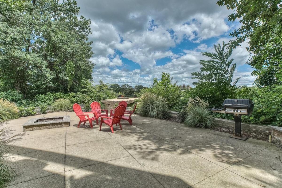 Walk To Broadway Riverfront Condo With Pool Nashville Zewnętrze zdjęcie